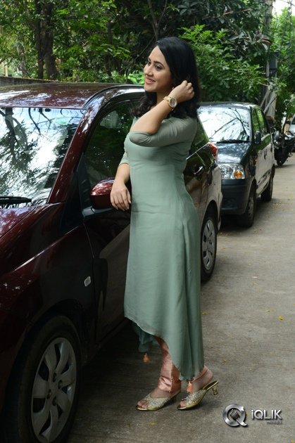 Miya-George-Interview-About-Ungarala-Rambabu-Movie